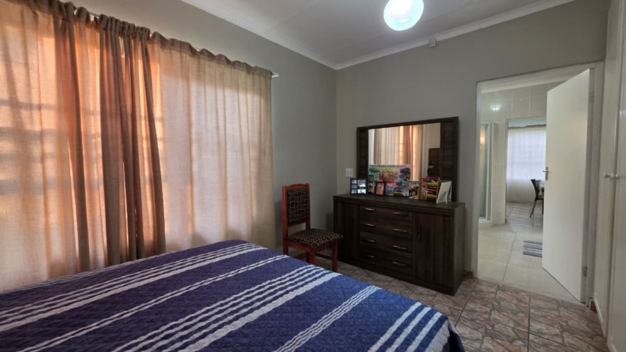 11 Bedroom Property for Sale in Uvongo KwaZulu-Natal