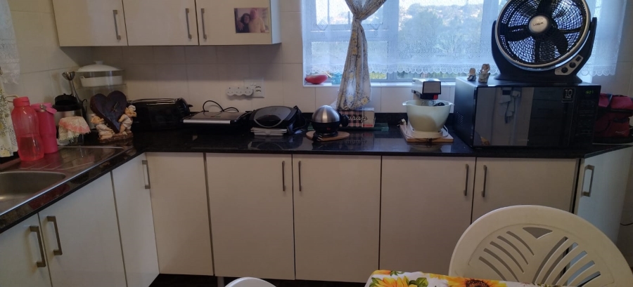 11 Bedroom Property for Sale in Uvongo KwaZulu-Natal