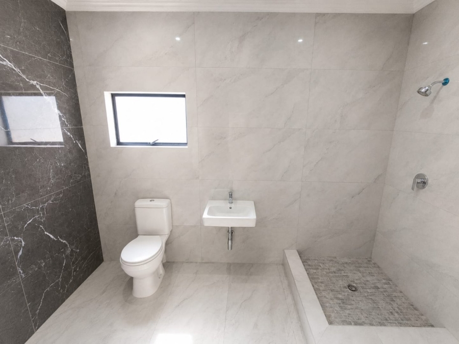 To Let Commercial Property for Rent in Bluff KwaZulu-Natal