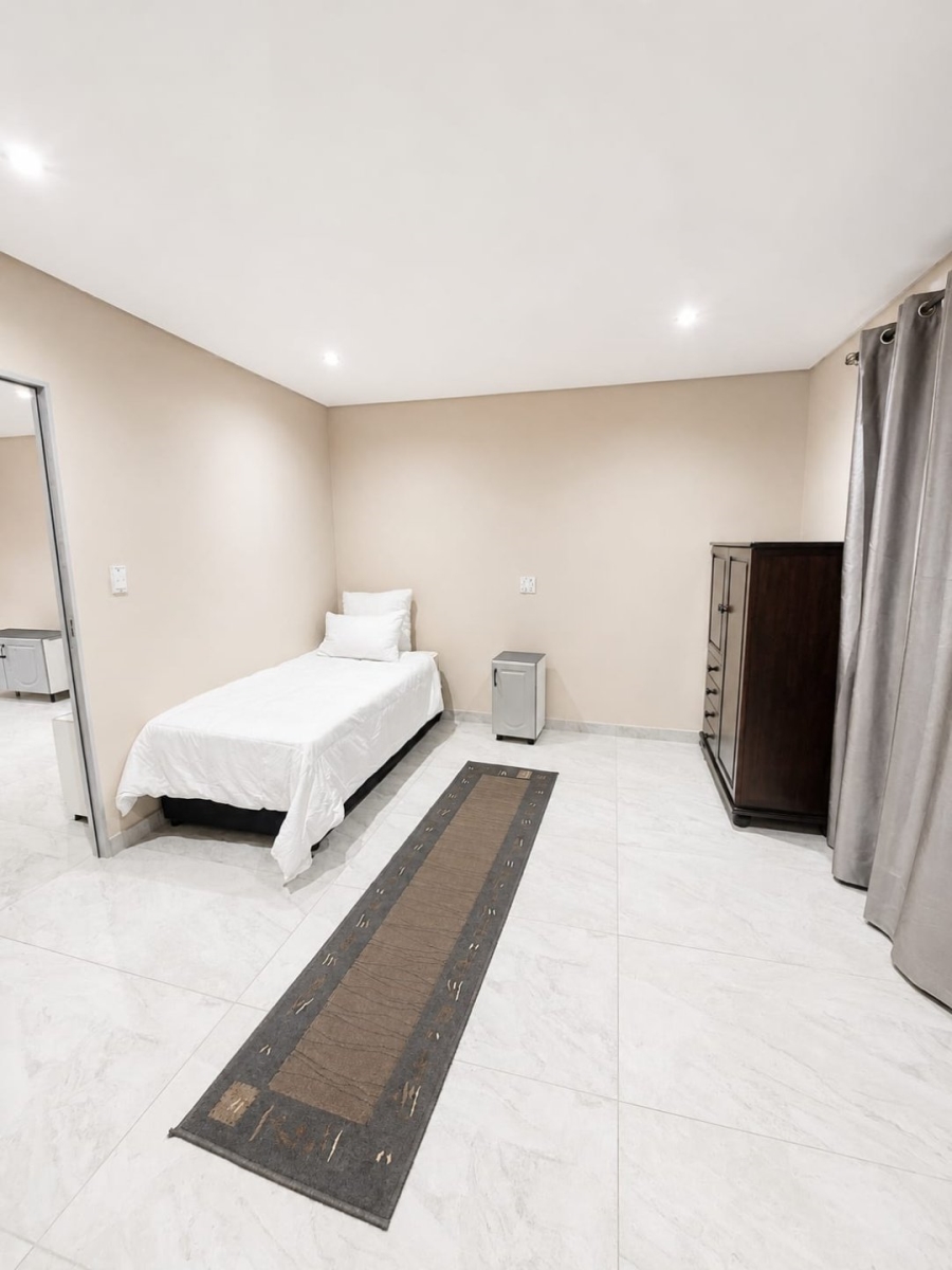 To Let 3 Bedroom Property for Rent in Bluff KwaZulu-Natal