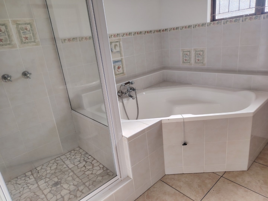 To Let 3 Bedroom Property for Rent in Forest Hills KwaZulu-Natal