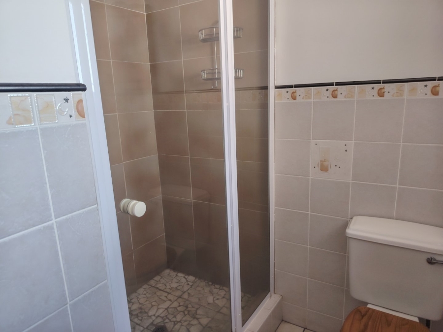 To Let 3 Bedroom Property for Rent in Forest Hills KwaZulu-Natal