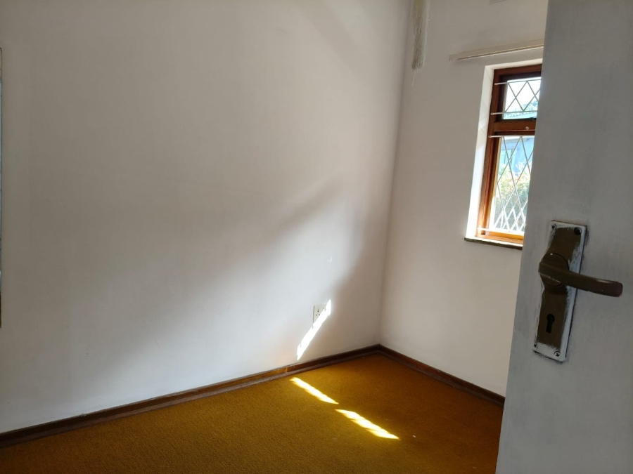 2 Bedroom Property for Sale in Umtentweni KwaZulu-Natal