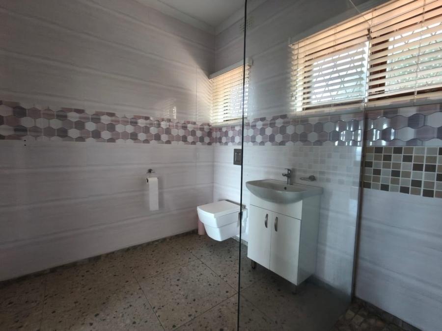 2 Bedroom Property for Sale in Umtentweni KwaZulu-Natal