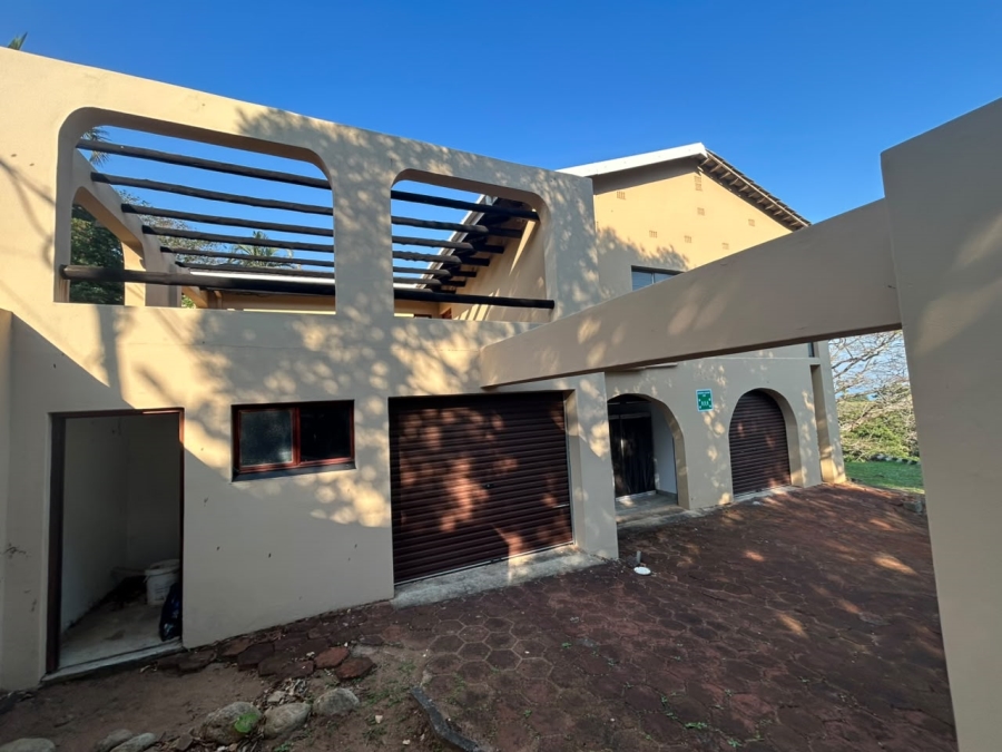 6 Bedroom Property for Sale in Leisure Bay KwaZulu-Natal