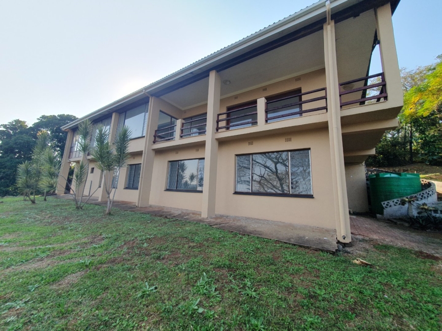 6 Bedroom Property for Sale in Leisure Bay KwaZulu-Natal
