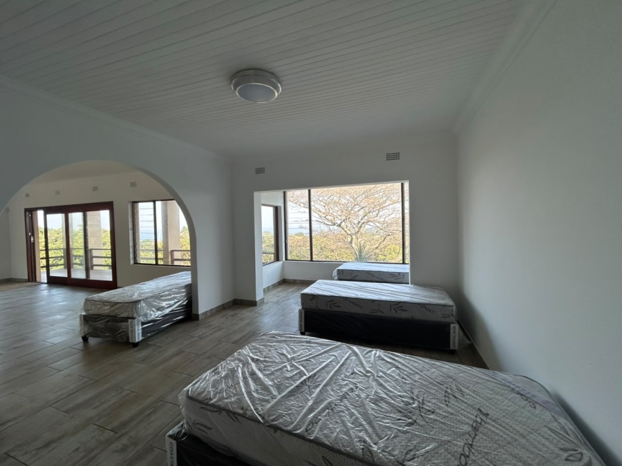 6 Bedroom Property for Sale in Leisure Bay KwaZulu-Natal