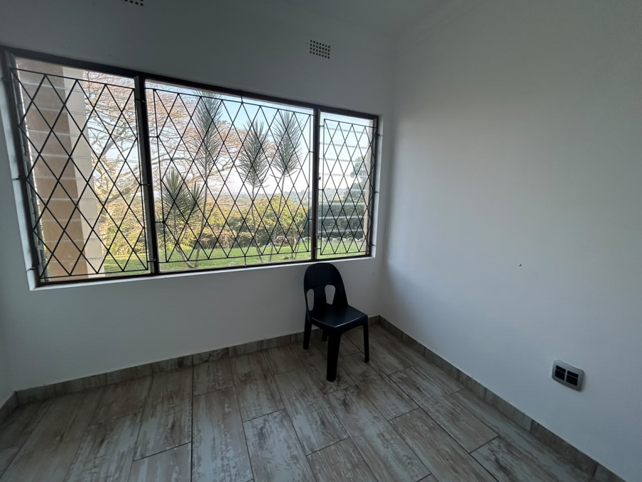 6 Bedroom Property for Sale in Leisure Bay KwaZulu-Natal