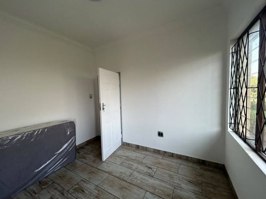6 Bedroom Property for Sale in Leisure Bay KwaZulu-Natal
