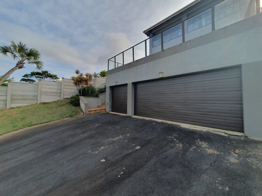 6 Bedroom Property for Sale in Leisure Bay KwaZulu-Natal