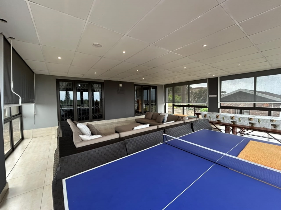 6 Bedroom Property for Sale in Leisure Bay KwaZulu-Natal