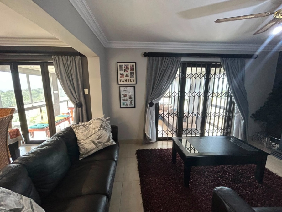 6 Bedroom Property for Sale in Leisure Bay KwaZulu-Natal