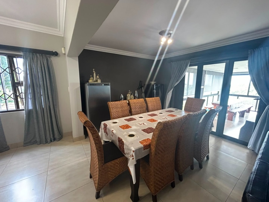 6 Bedroom Property for Sale in Leisure Bay KwaZulu-Natal