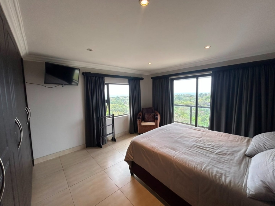 6 Bedroom Property for Sale in Leisure Bay KwaZulu-Natal