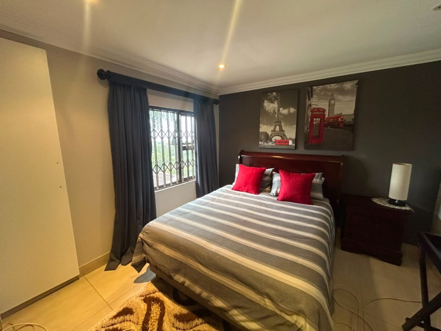 6 Bedroom Property for Sale in Leisure Bay KwaZulu-Natal