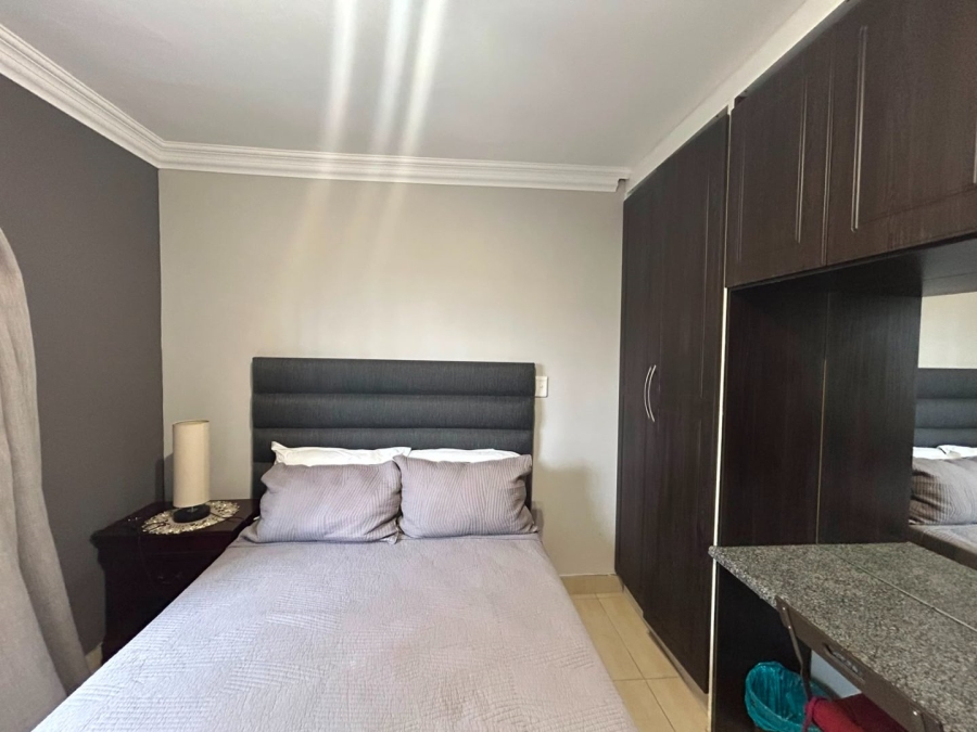 6 Bedroom Property for Sale in Leisure Bay KwaZulu-Natal