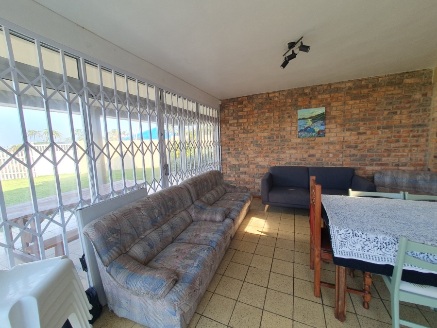 8 Bedroom Property for Sale in Port Edward KwaZulu-Natal
