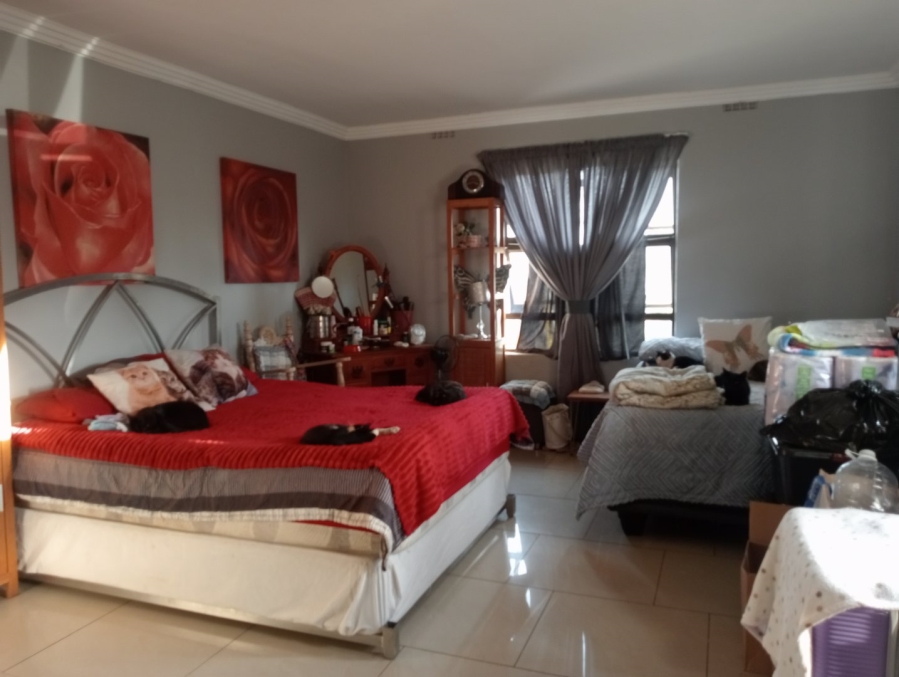 To Let 2 Bedroom Property for Rent in Crestholme KwaZulu-Natal