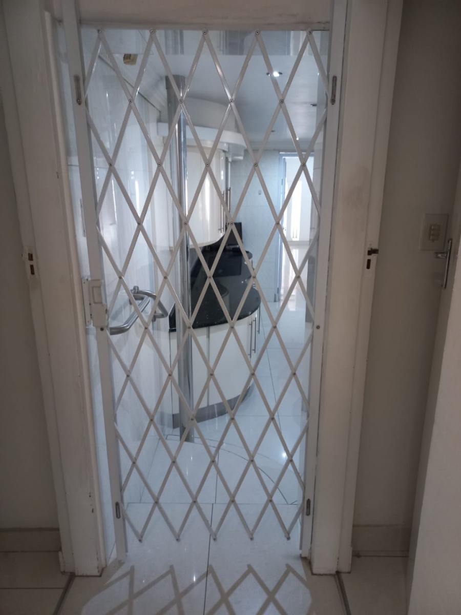 5 Bedroom Property for Sale in Parkgate KwaZulu-Natal