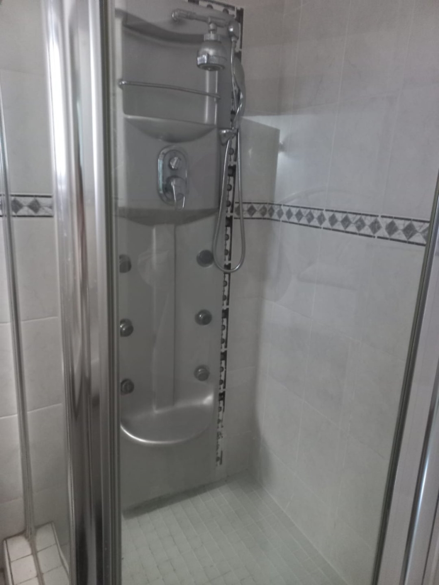 5 Bedroom Property for Sale in Parkgate KwaZulu-Natal