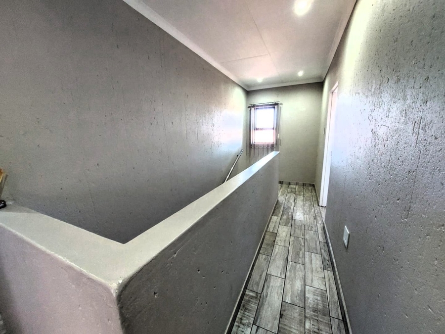 3 Bedroom Property for Sale in Huttenheights KwaZulu-Natal