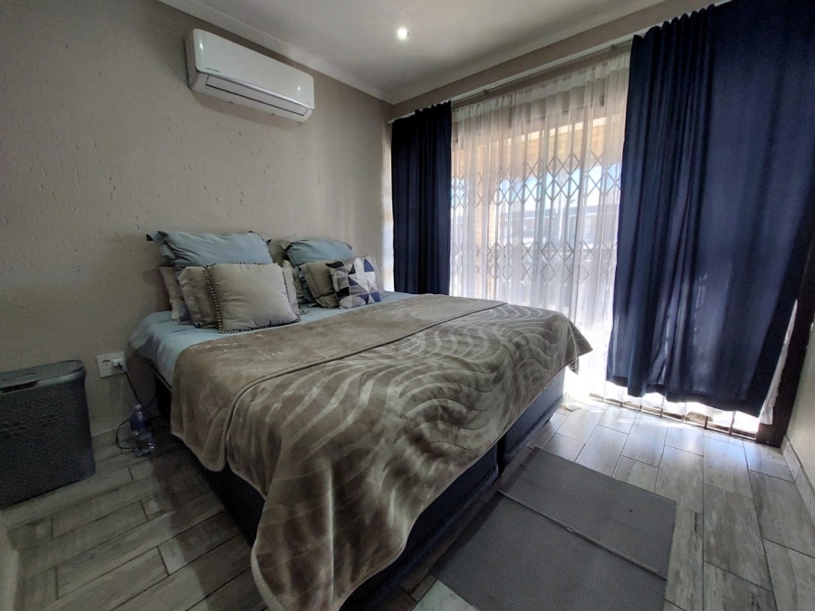3 Bedroom Property for Sale in Huttenheights KwaZulu-Natal