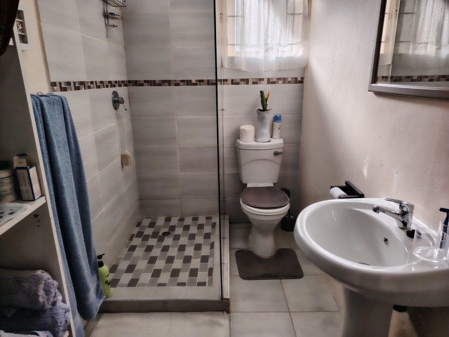 To Let 2 Bedroom Property for Rent in Gillitts KwaZulu-Natal
