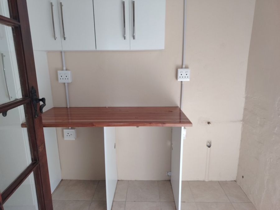2 Bedroom Property for Sale in Gillitts KwaZulu-Natal