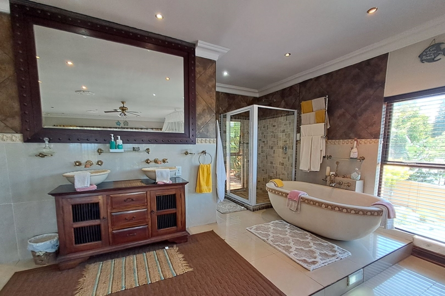 4 Bedroom Property for Sale in St Michaels On Sea KwaZulu-Natal
