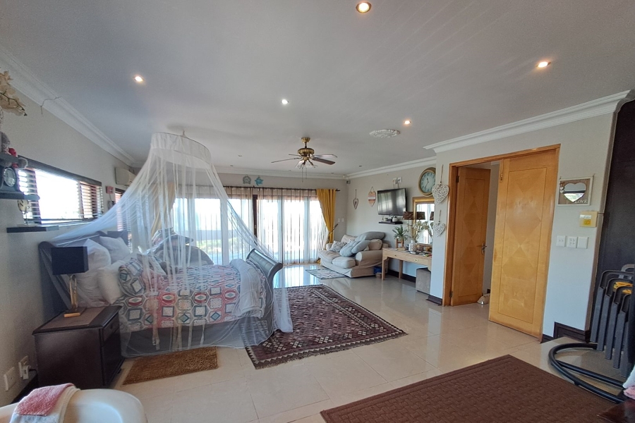4 Bedroom Property for Sale in St Michaels On Sea KwaZulu-Natal