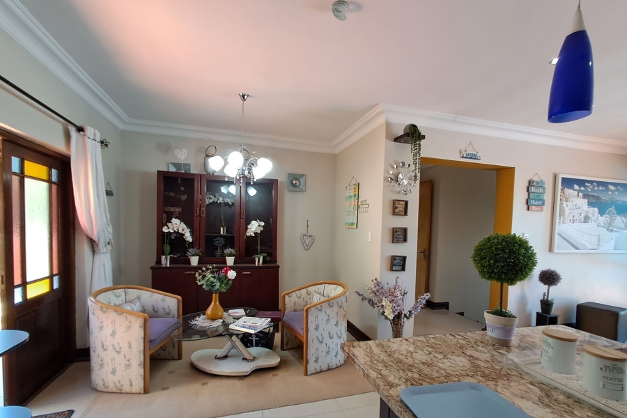 4 Bedroom Property for Sale in St Michaels On Sea KwaZulu-Natal