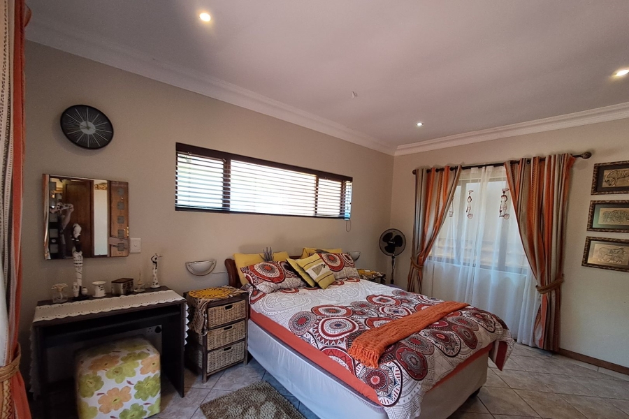 4 Bedroom Property for Sale in St Michaels On Sea KwaZulu-Natal