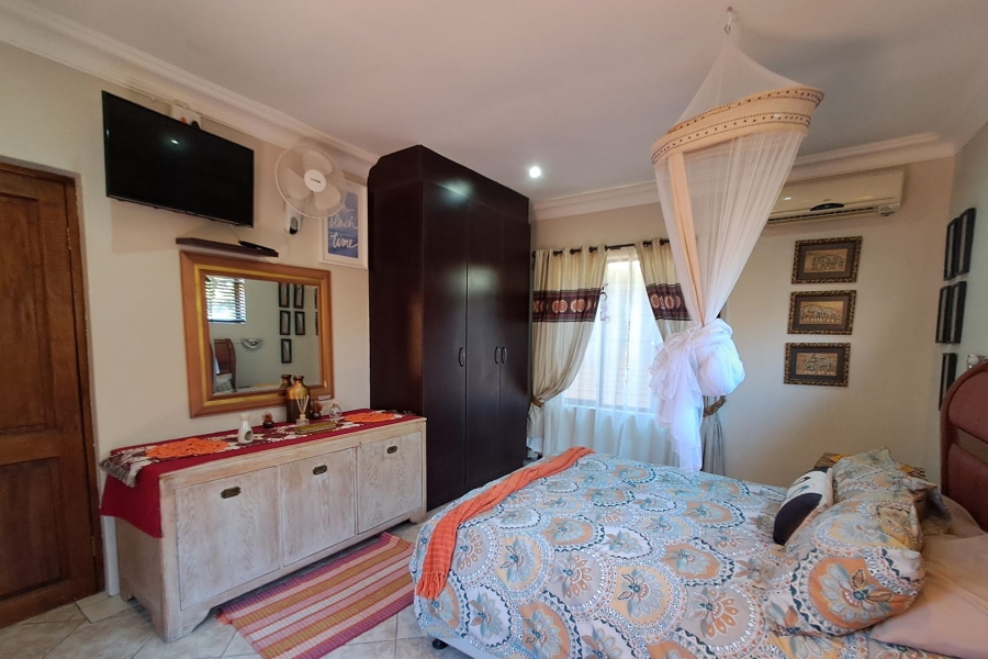 4 Bedroom Property for Sale in St Michaels On Sea KwaZulu-Natal