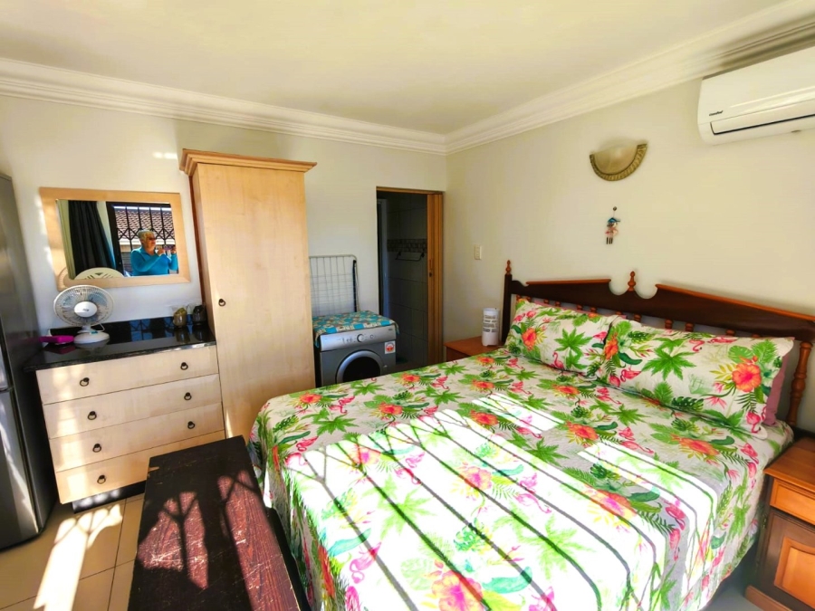 1 Bedroom Property for Sale in Mtwalume KwaZulu-Natal
