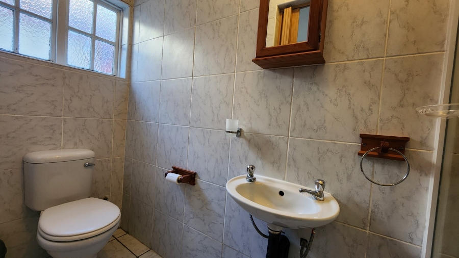2 Bedroom Property for Sale in Uvongo Beach KwaZulu-Natal