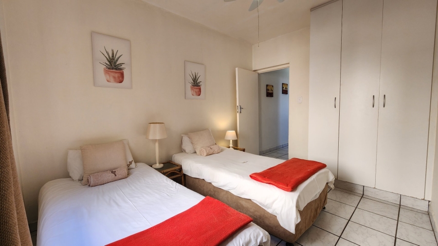 2 Bedroom Property for Sale in Uvongo Beach KwaZulu-Natal