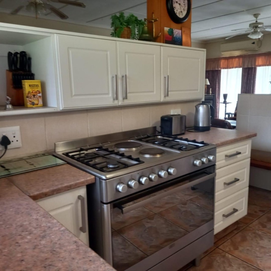 4 Bedroom Property for Sale in Weenen KwaZulu-Natal