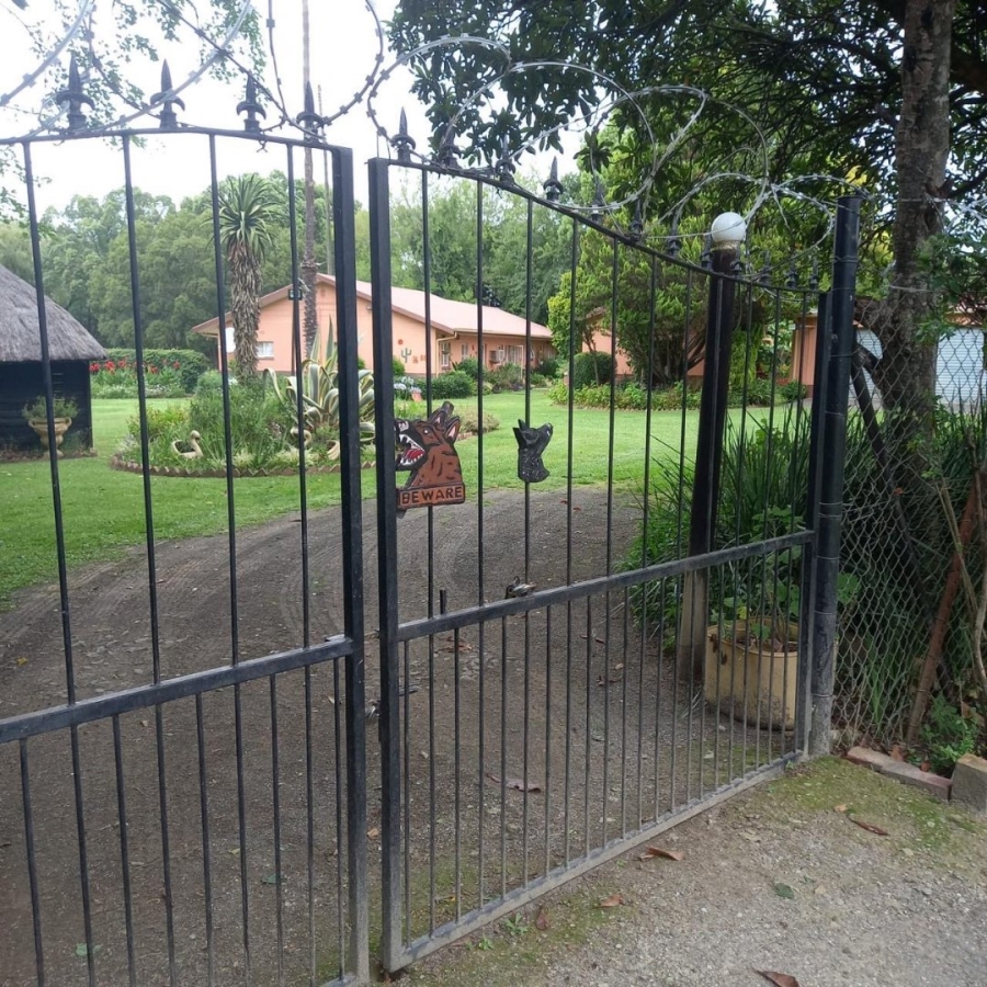 4 Bedroom Property for Sale in Weenen KwaZulu-Natal