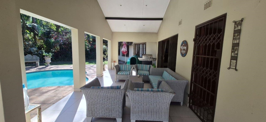 4 Bedroom Property for Sale in Umtentweni KwaZulu-Natal