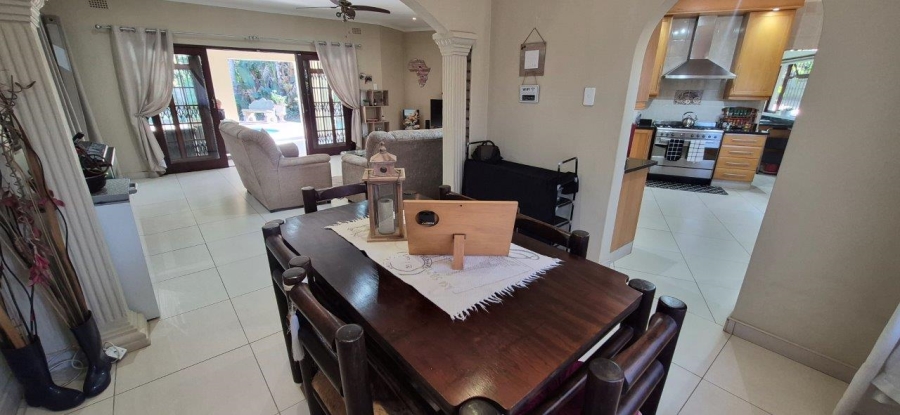 4 Bedroom Property for Sale in Umtentweni KwaZulu-Natal