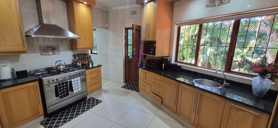 4 Bedroom Property for Sale in Umtentweni KwaZulu-Natal