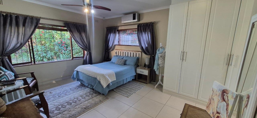 4 Bedroom Property for Sale in Umtentweni KwaZulu-Natal