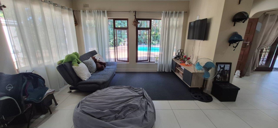 4 Bedroom Property for Sale in Umtentweni KwaZulu-Natal