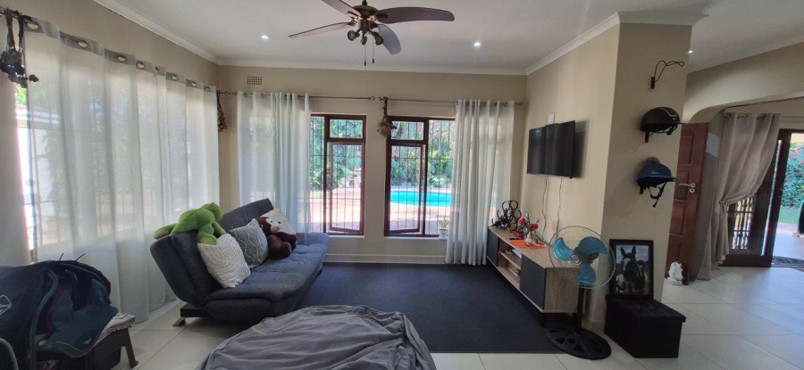4 Bedroom Property for Sale in Umtentweni KwaZulu-Natal