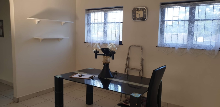3 Bedroom Property for Sale in Umtentweni KwaZulu-Natal