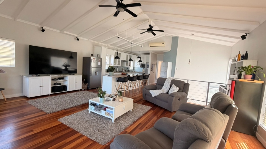 4 Bedroom Property for Sale in Shelly Beach KwaZulu-Natal