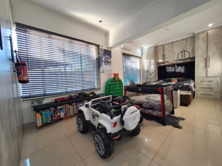 3 Bedroom Property for Sale in Sunnyridge KwaZulu-Natal