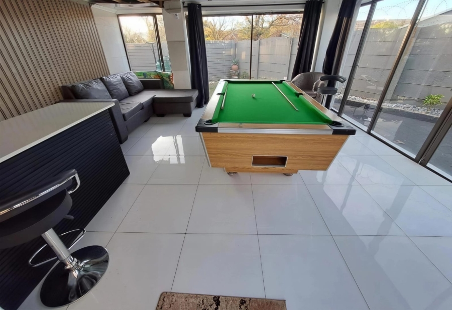 3 Bedroom Property for Sale in Sunnyridge KwaZulu-Natal