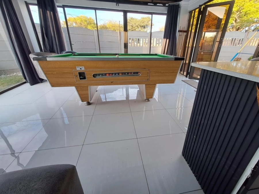 3 Bedroom Property for Sale in Sunnyridge KwaZulu-Natal