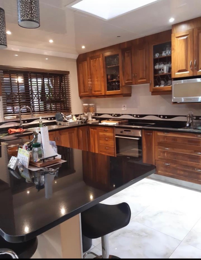 3 Bedroom Property for Sale in Chase Valley Heights KwaZulu-Natal